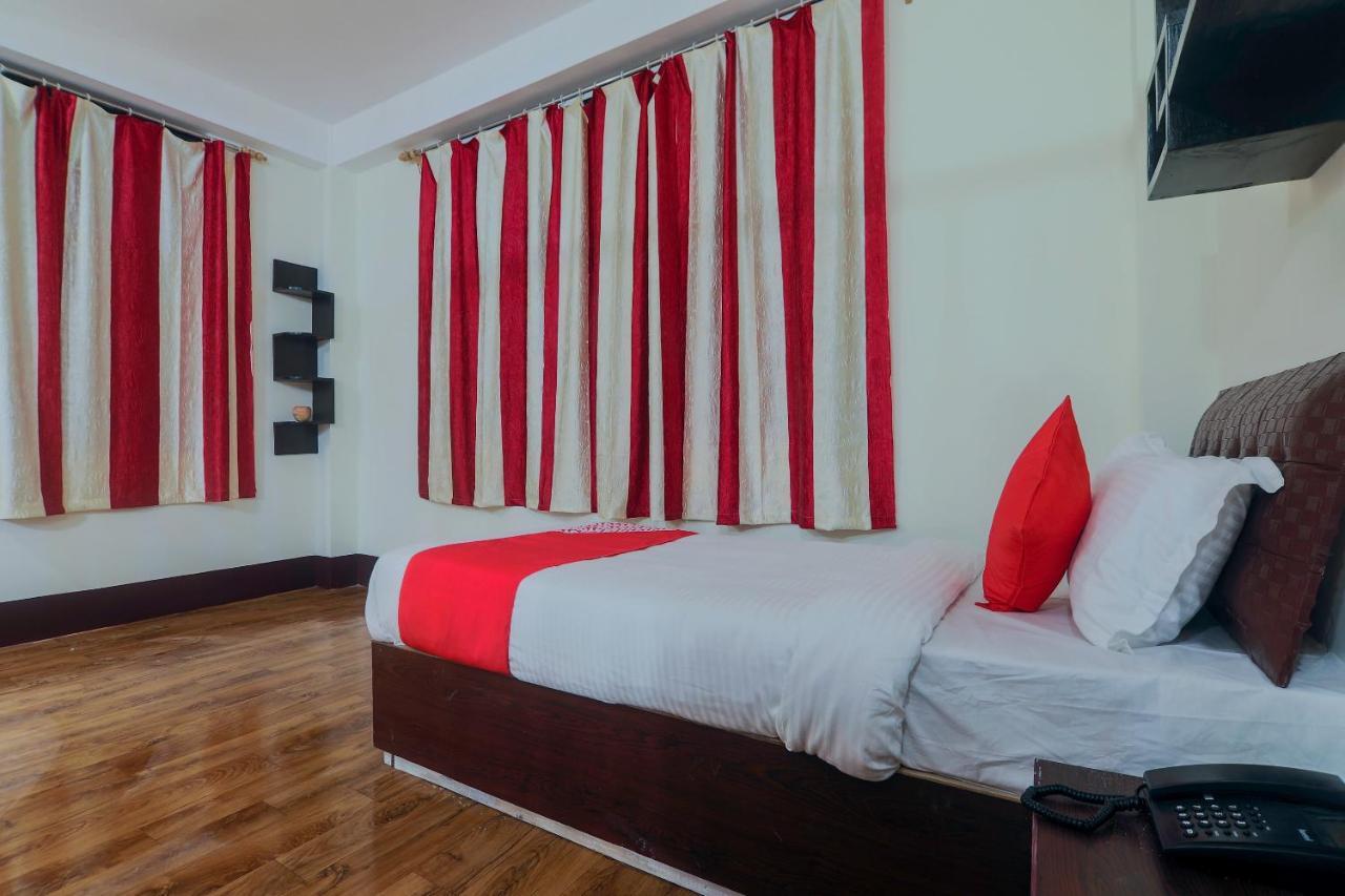 Oyo 18759 Nirvana Guest House Shillong Eksteriør billede