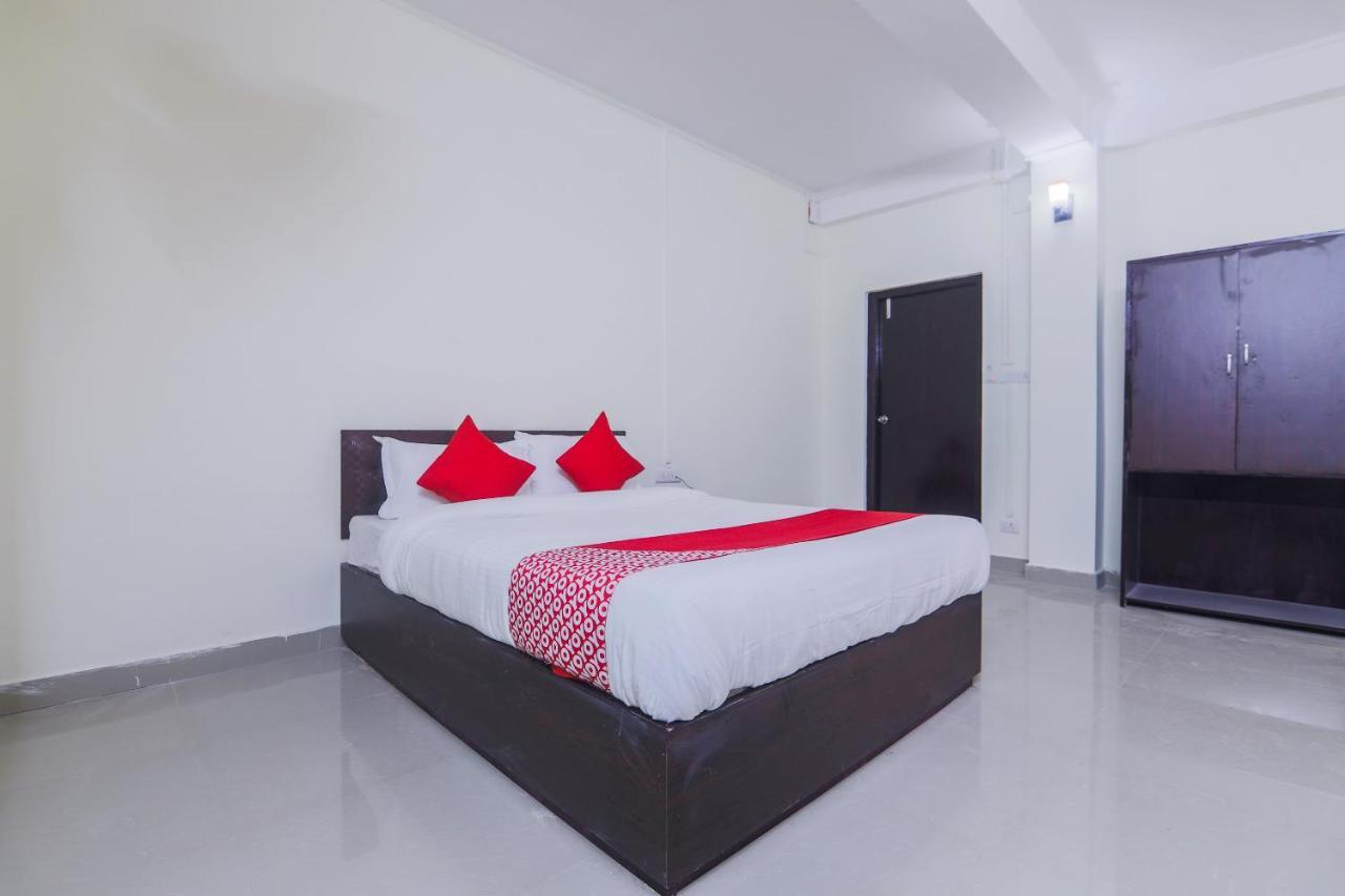 Oyo 18759 Nirvana Guest House Shillong Eksteriør billede